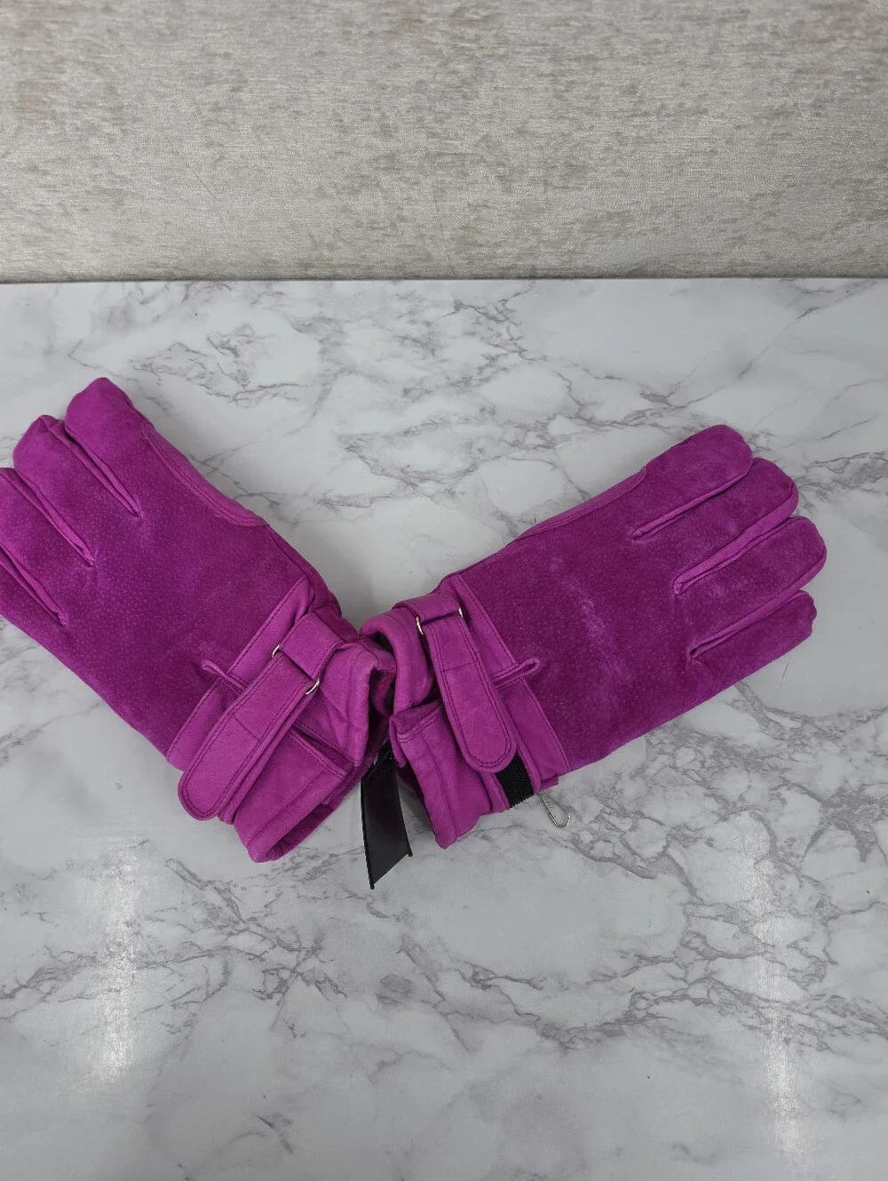 Wilsons Leather Fuchsia Pink Suede Winter Gloves Faux Sherpa Lining